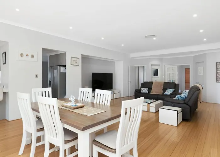 Baudins Of Busselton Bed And Breakfast - Adults Only